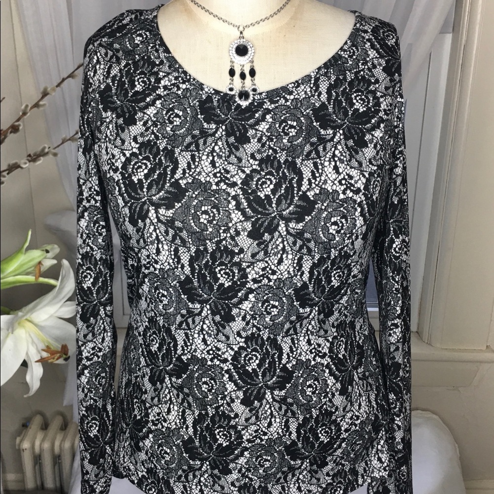 Wet Seal 1/2 Open Back